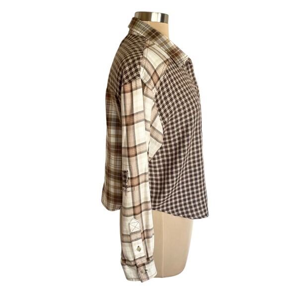 American Eagle Cozy Cabin Cropped Flannel Button Up SMALL Mixed Print Casual - Picture 3 of 10